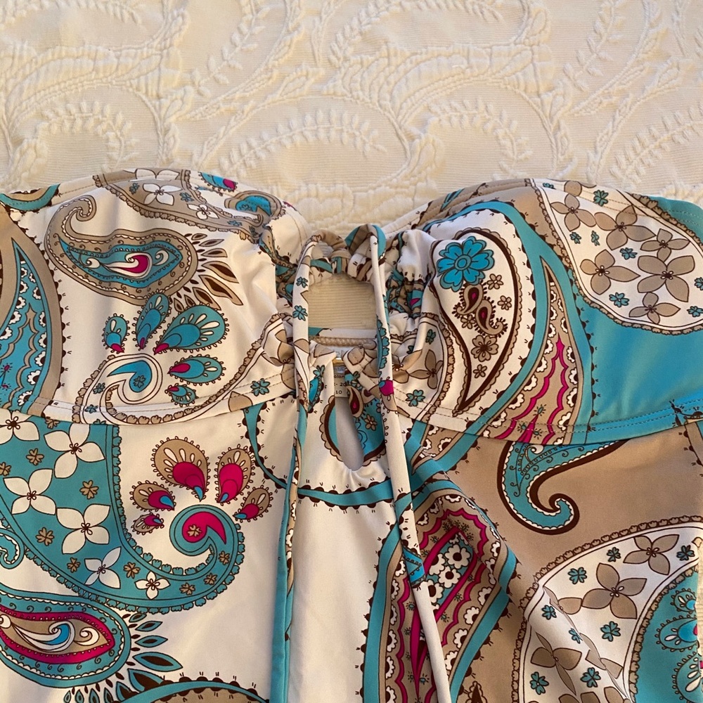 Beautiful bathing suit  paisley print - Picture 5 of 8